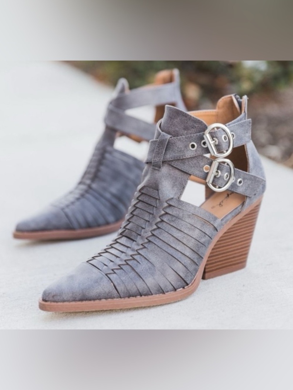 Qupid Gray Suede Cutout Heeled Ankle Boots with Buckle Straps Pristine